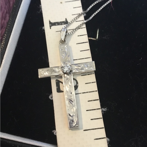 Estate 14k White Gold Round Brilliant Cut Diamond Etched Cross Necklace - Picture 10 of 15